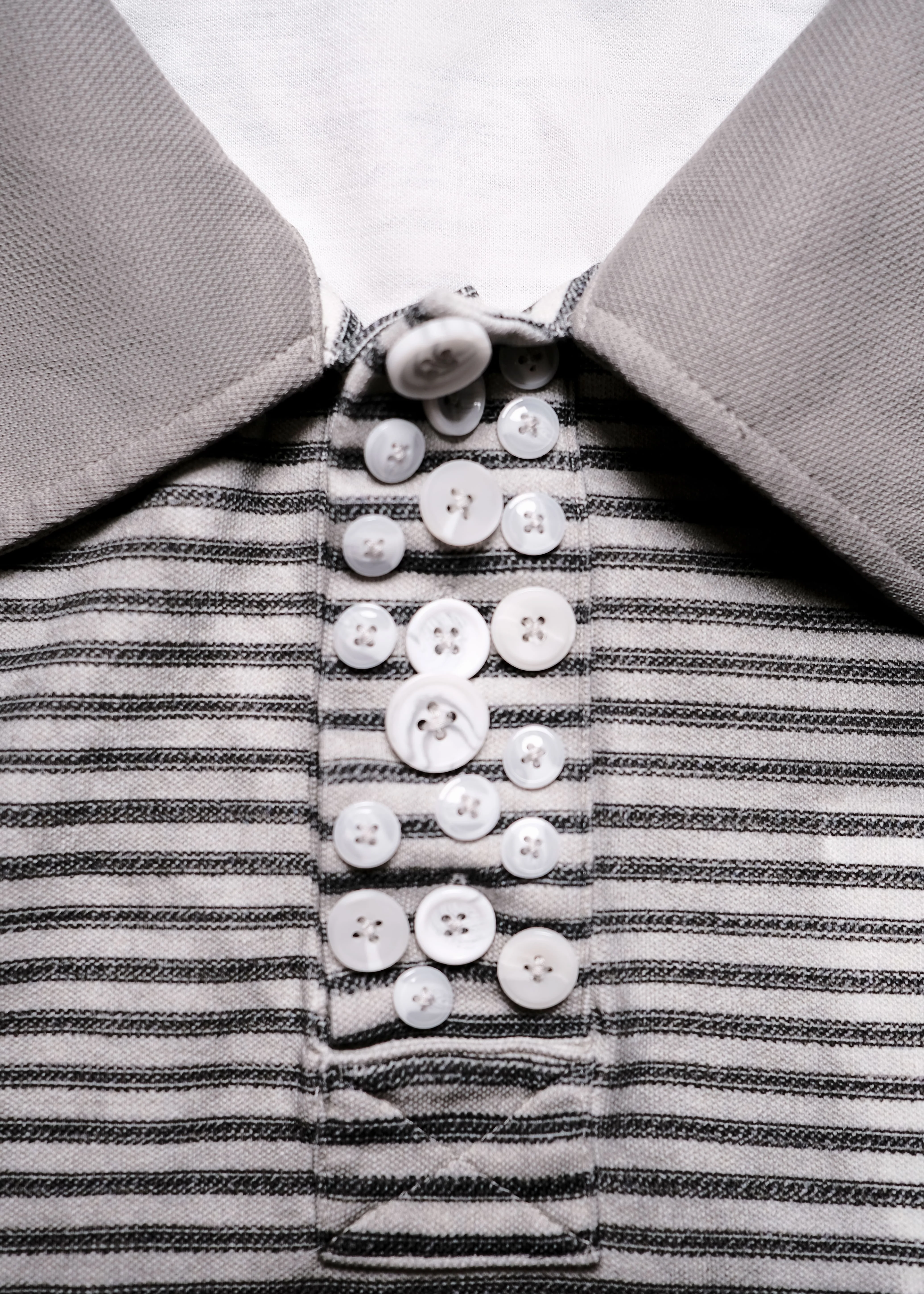 Scattered Stripe Polo in Grey - Image 4